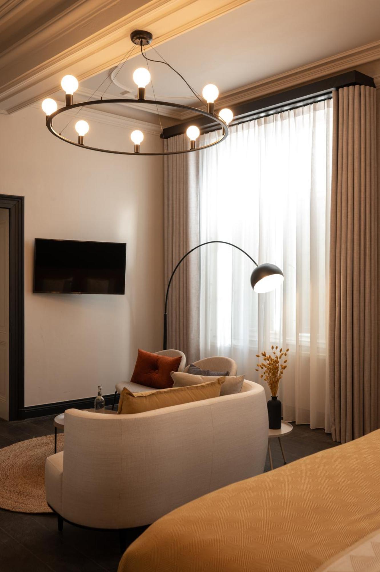 Hotel Boutique Kint 4*